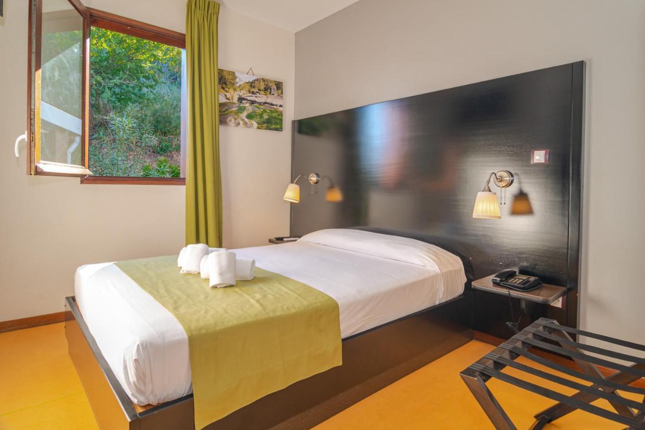 Tama Hotel Saint-Gilles Les Bains Exterior photo