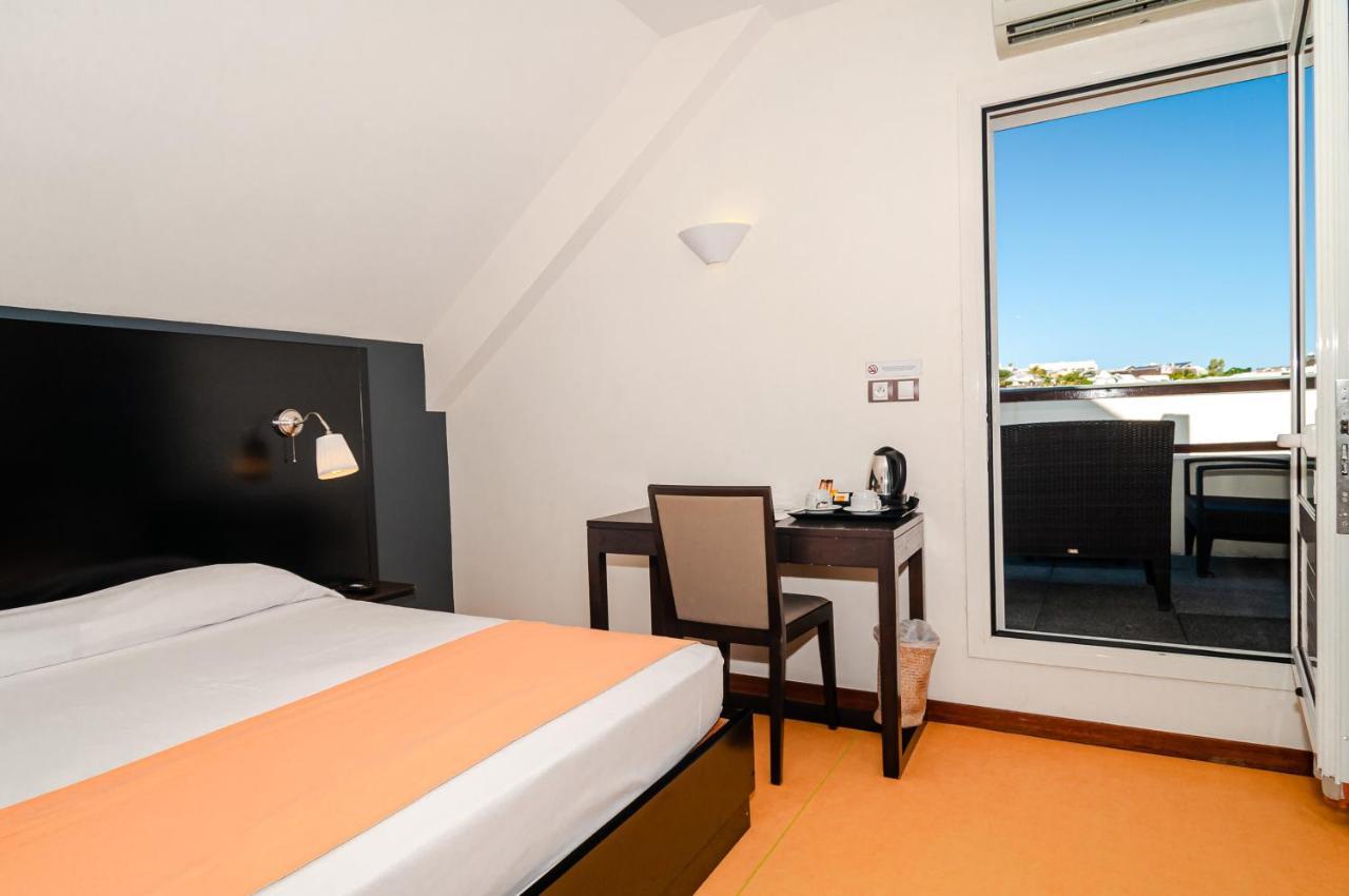 Tama Hotel Saint-Gilles Les Bains Exterior photo
