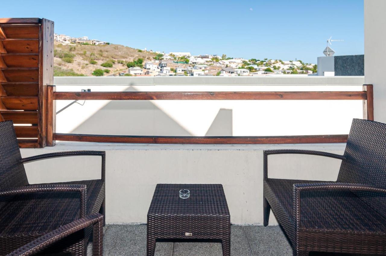 Tama Hotel Saint-Gilles Les Bains Exterior photo
