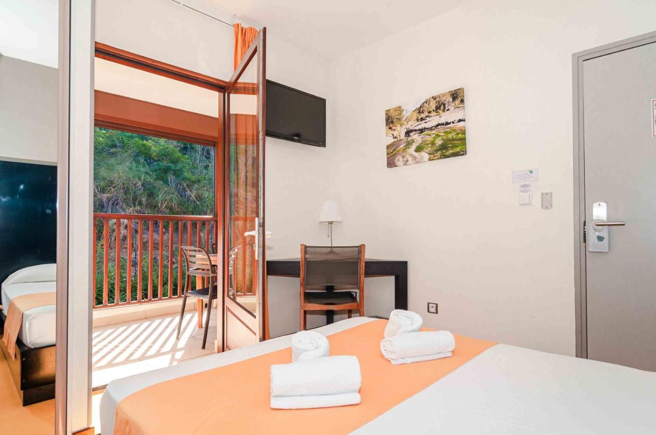 Tama Hotel Saint-Gilles Les Bains Exterior photo
