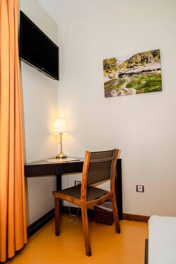 Tama Hotel Saint-Gilles Les Bains Exterior photo