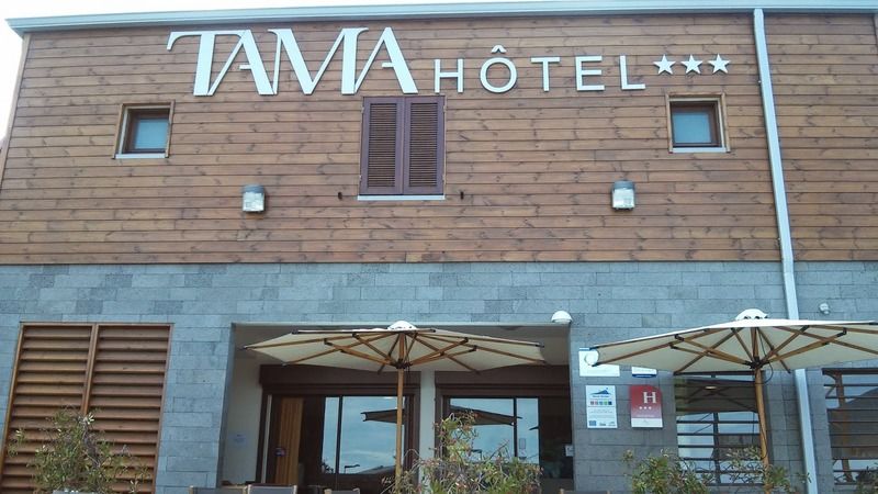 Tama Hotel Saint-Gilles Les Bains Exterior photo